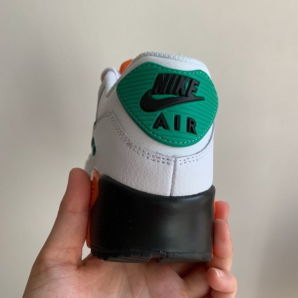 SOLD Nike Air Max 90 Leather Starfish - Picture 9 of 14